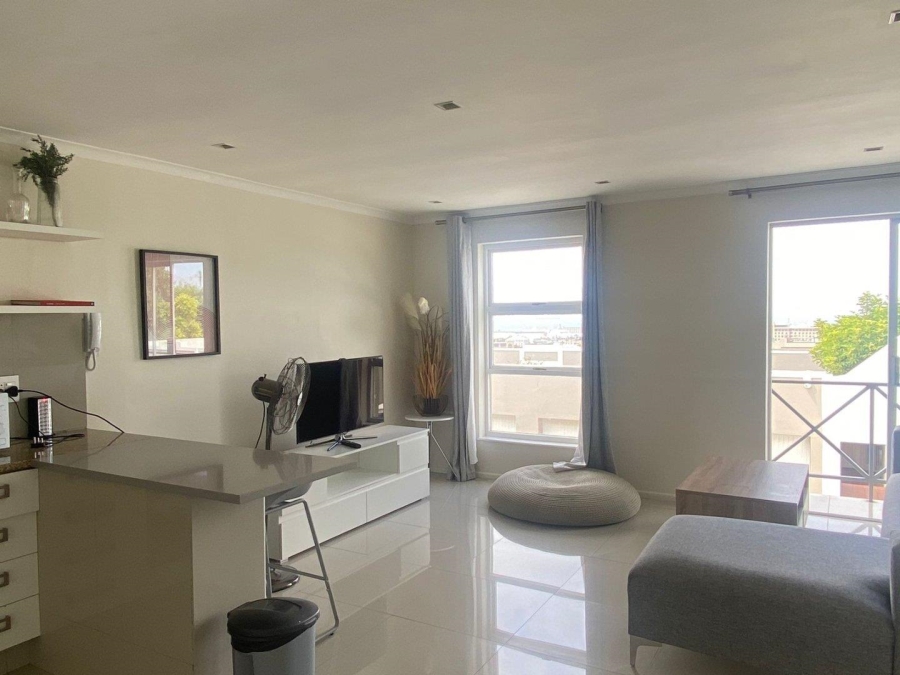 2 Bedroom Property for Sale in Green Point Western Cape